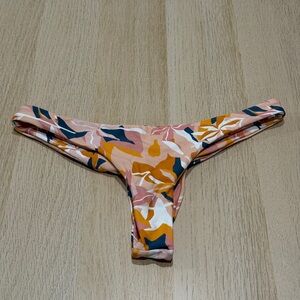 Midori bikinis Kai Laie bottoms large